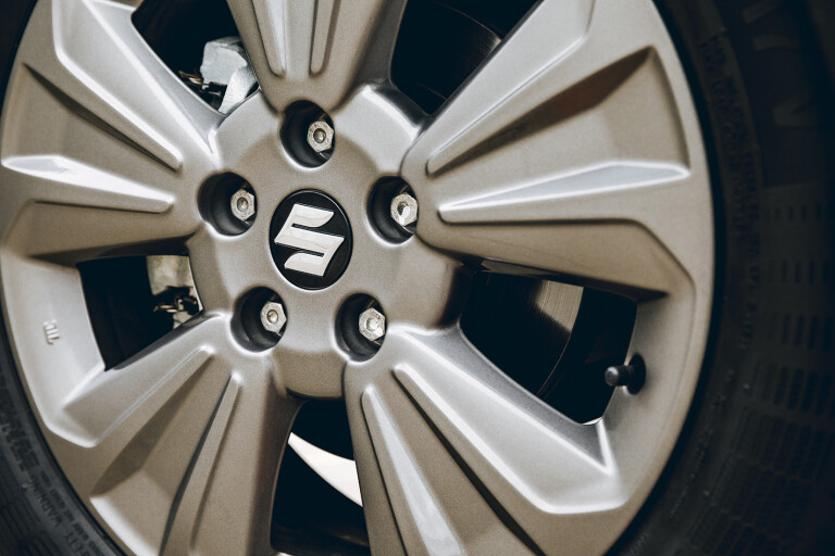 Suzuki Vitara alloy wheels