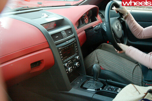 Holden -VE-Commodore -interior