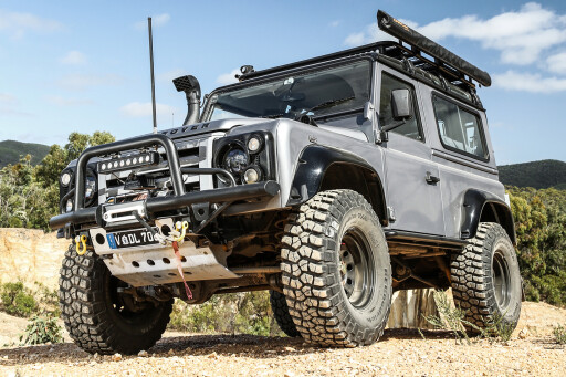 Land-Rover-Defender-90-front.jpg