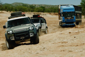 Land Rover Defenders stranded truck rescue