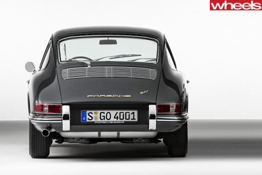 1964-Porsche -911-rear