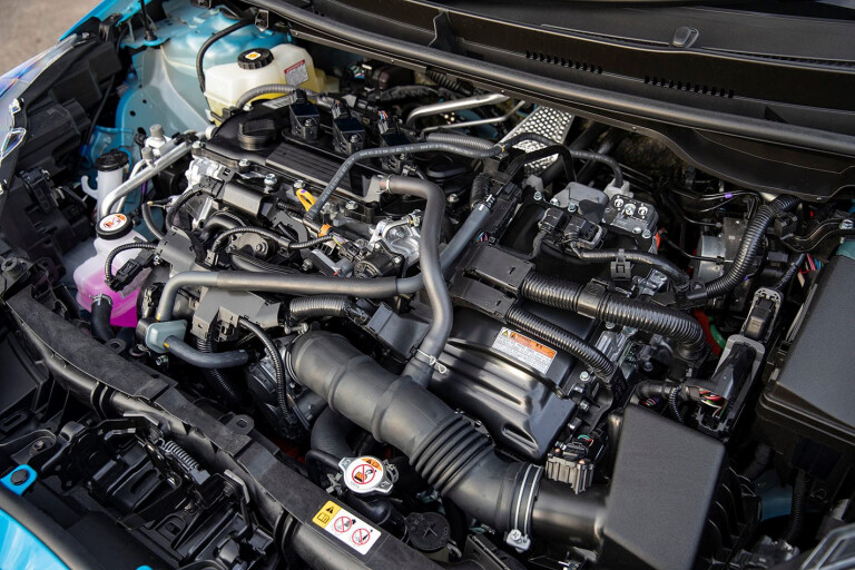 Toyota yaris hybrid engine