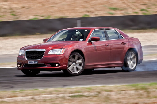 2012-Chrysler-300-SRT8.jpg