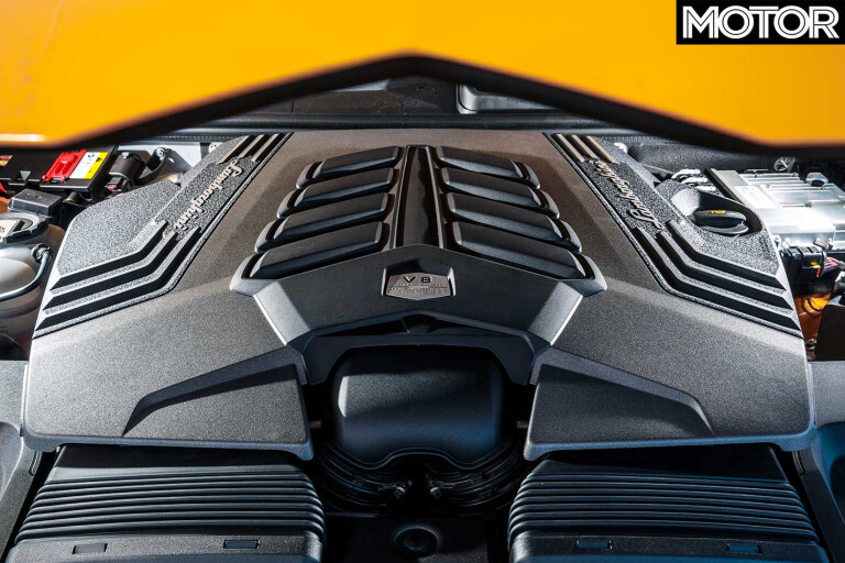 2019 Lamborghini Urus Engine Jpg