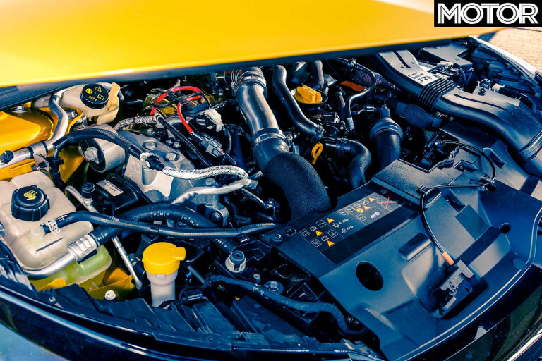 Renault Megane engine bay