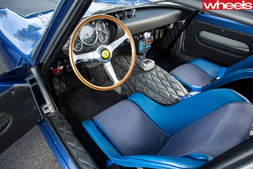 1962-Ferrari -250-GTO-interior