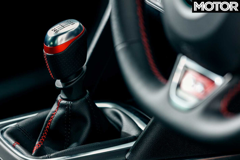Performance Car Of The Year 2019 Renault Megane RS 280 Gearshifter Jpg