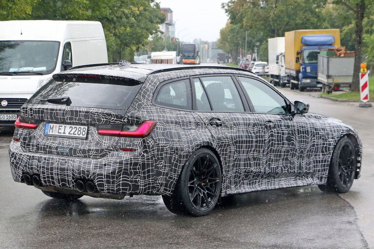 BMW M3 Touring testing camouflage
