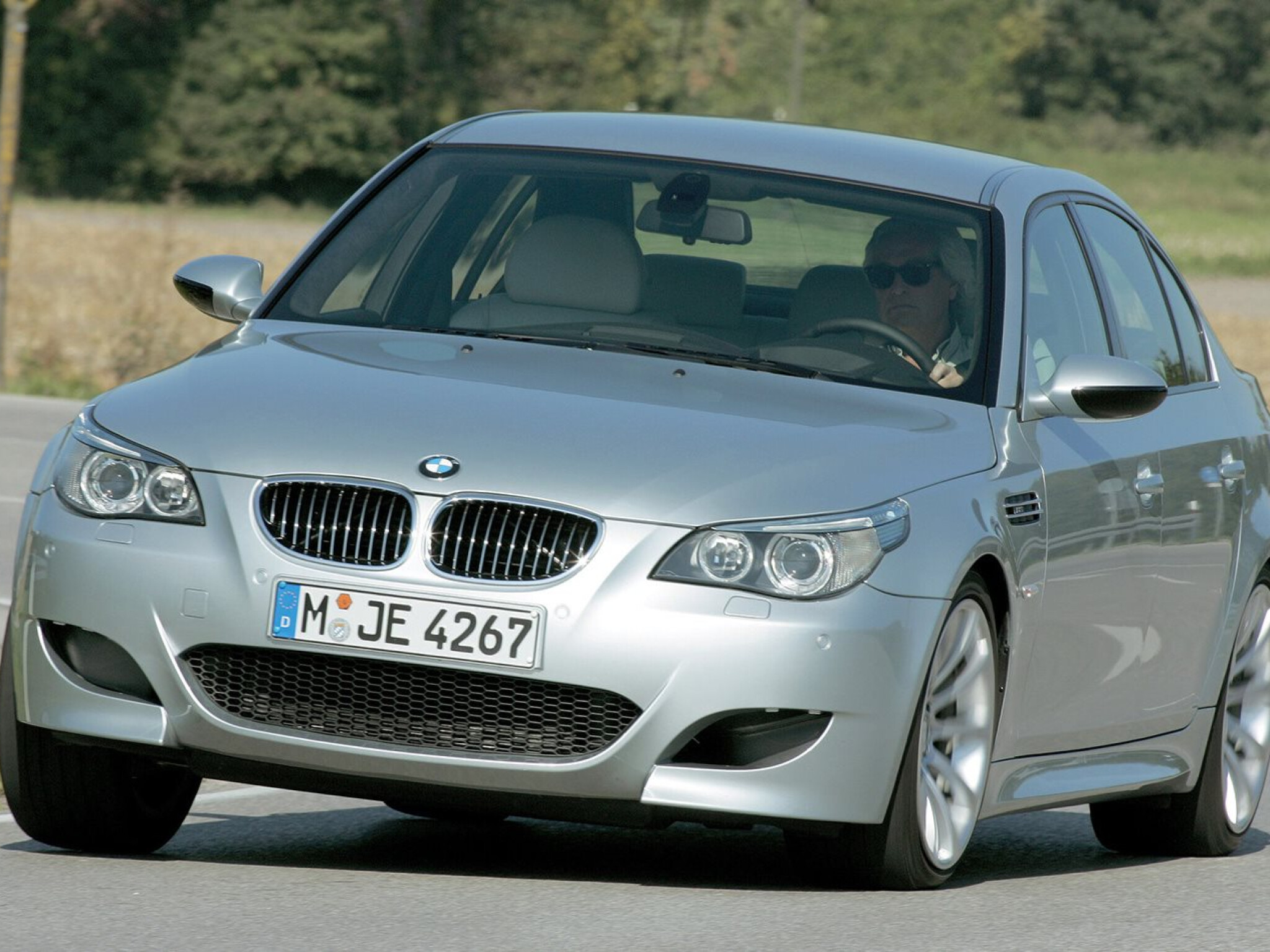 2005 BMW M5 (E60)