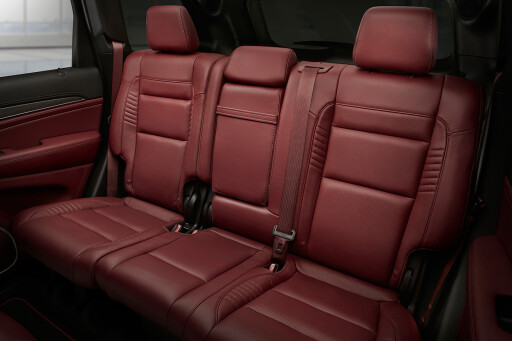 2018 Jeep Grand Cherokee Trackhawk leather seats.jpg