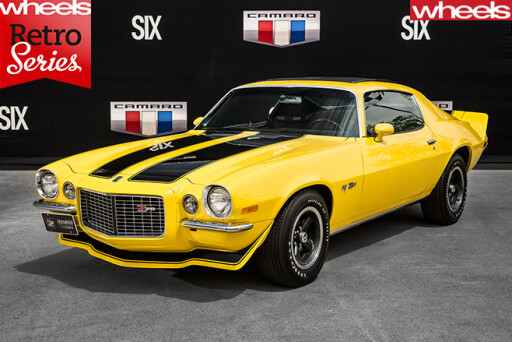 1970-Chevrolet -Camaro -yellow -front -side