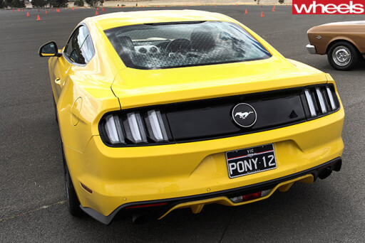 Ford -Mustang -rear
