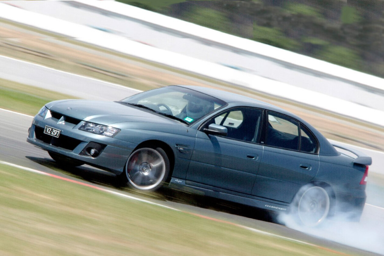 Hsv Clubsport R8 At Performance Car Of The Year 05 Classic Motor
