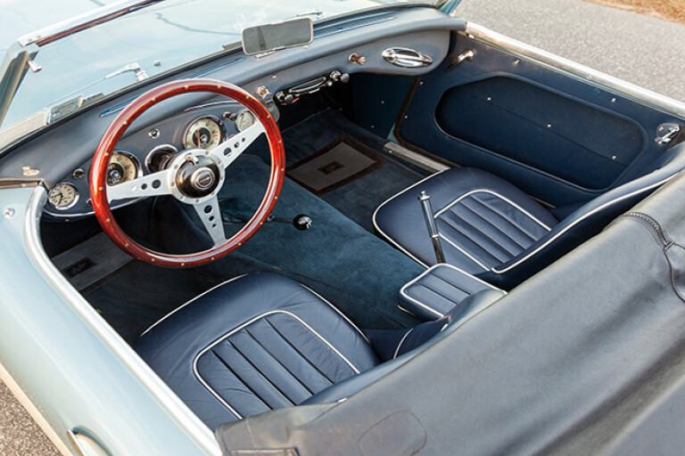 1959 Austin Healey 3000 interior