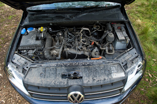 2011-Volkswagen-Amarok-engine.jpg