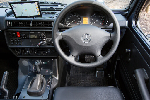 2017-Mercedes-Benz-G300-CDI-interior.jpg