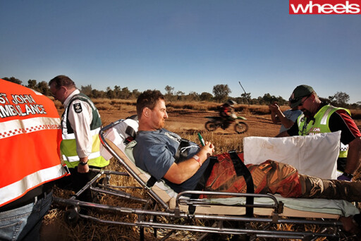 Man -stretchered -off -in -Finke -Desert -Race