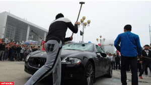 Chinese, man, smash, own, Maserati, sledgehammer, most, powerful, Porsche, Europe, Limited Edition, Wheels magazine, new, interior, price, pictures, video
