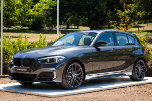 BMW M140i Performance Edition revealed