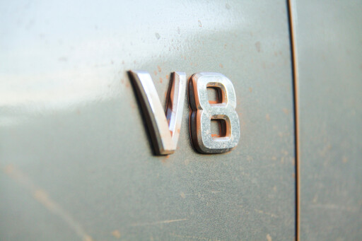 2017 Nissan Patrol Y62 V8 badge.jpg
