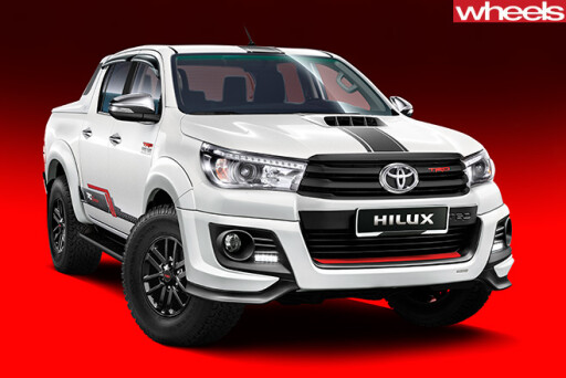 Toyota -Hilux -front -side