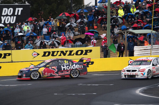 Exit road at the start of the straight at the 2017 Bathurst 1000