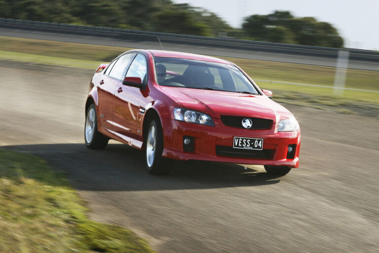 Holden VE Commodore SS or HSV VZ Clubsport
