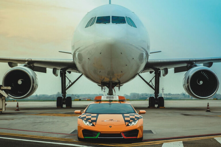 Italian airport now has Lamborghini