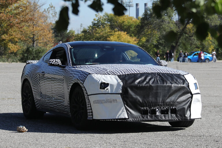 2017 Ford Mustang Spy shot