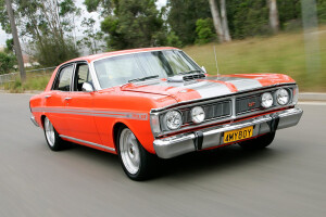 ford xy falcon onroad