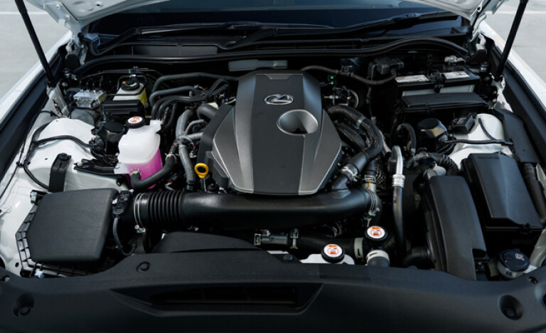 Lexus IS300 F Sport engine