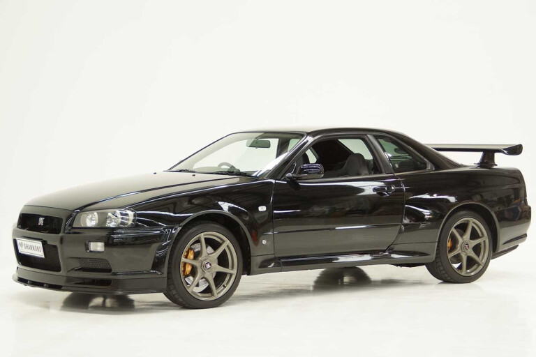 Nissan Skyline GTR V Spec duo hits auction R34