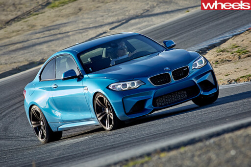 BMW-M2-driving -around -a -track