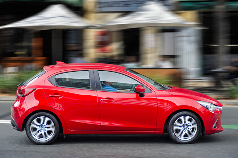 2017 Mazda 2 pricing and features