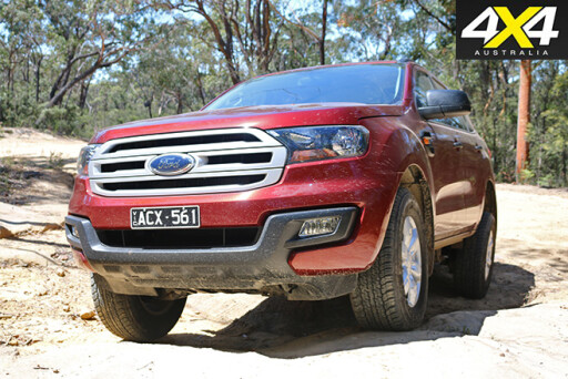 Ford Everest Ambiente front