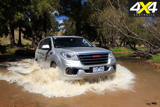 Haval H9 drives through water