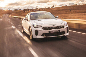 2017 Kia Stinger pre-production review - Sharpening Its Barb