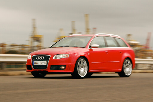 2007-Audi-RS4-Avant.jpg