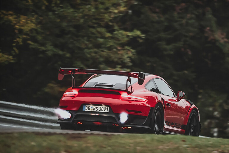 Porsche 911 GT2 RS Manthey Racing upgrade