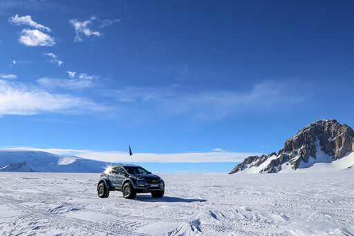 Hyundai Santa Fe antartica crossing