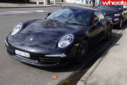 Porsche -911-front-