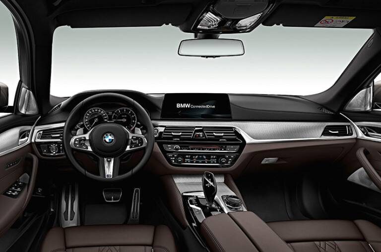 BMW M550d xDrive Touring INTERIOR