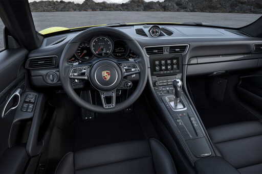 Porsche -911-Turbo -S-interior
