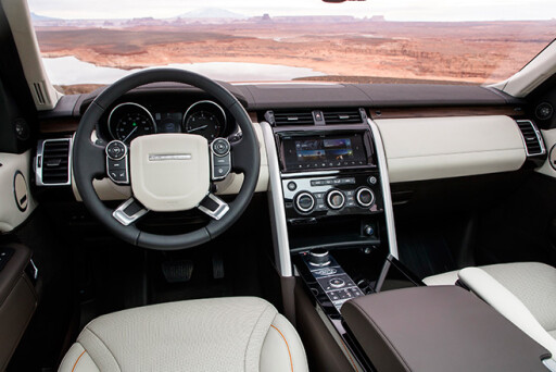 2017 Land Rover Discovery interior