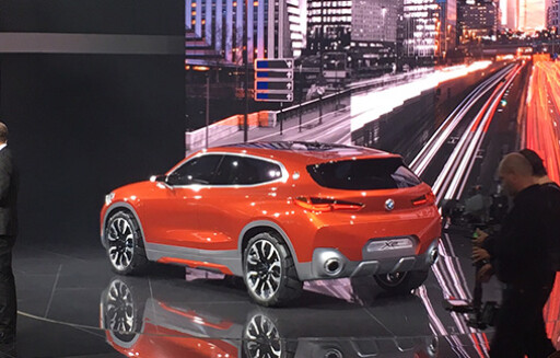 BMW-X2-side -Paris -Motor -Show -stage -rear