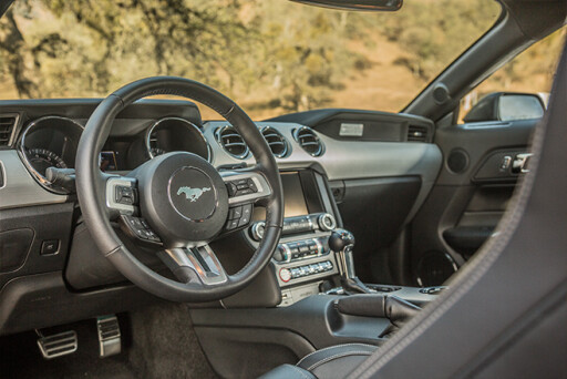 Ford -Mustang -interior