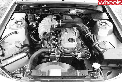1988-Holden -Commodore -VL-engine