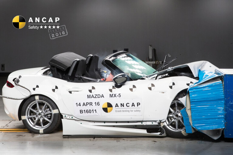 Mazda MX 5 Crash ANCAP Side Jpg