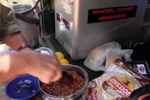 Bush Cooking with Roothy: Chilli Con Carne