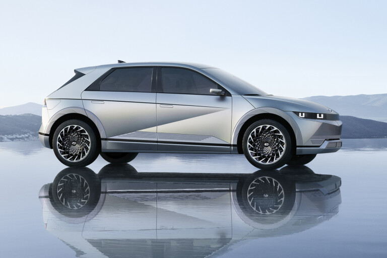 2022 Hyundai Ioniq 5 Electric Vehicle Revealed 7 Jpg
